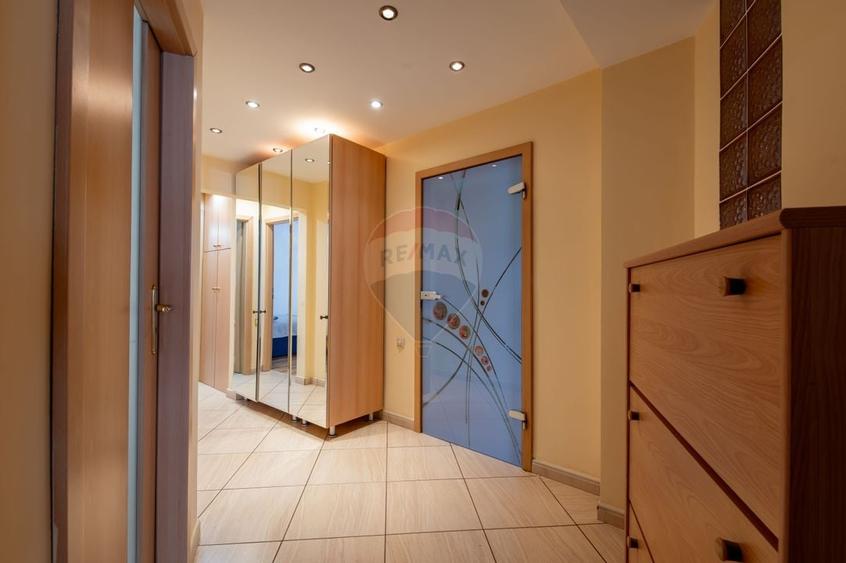 DE INCHIRIAT Apartament cu 4 camere în zona Scriitorilor - 17