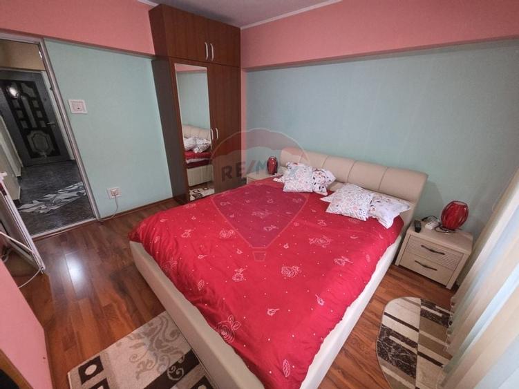 Apartament cu 3 camere etajul 1, Campineanca - 7