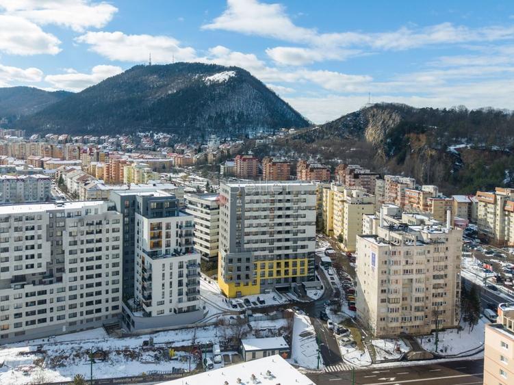 Loc De Parcare Si Boxa Incluse | Zona Verde Aproape - 1