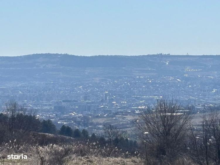 Teren intravilan cu panorama splendida - 4