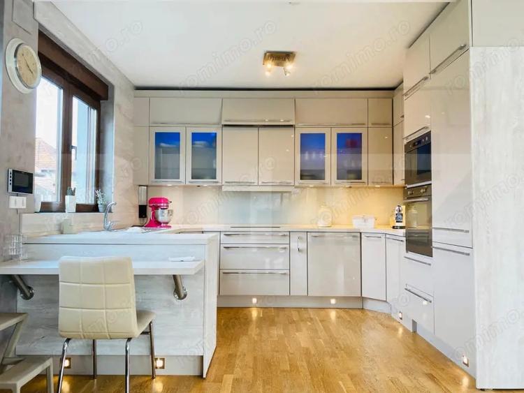 Iti doresti o casa de lux? Ai gasit! - 9