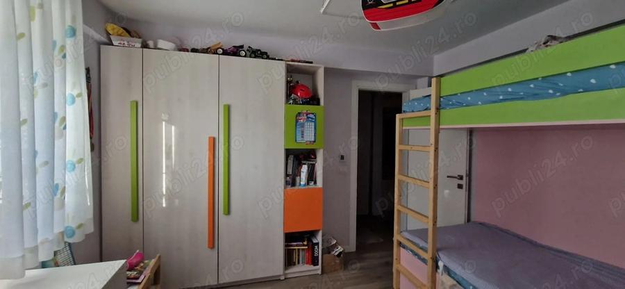 Vand apartament decomandat 3 camere - 6
