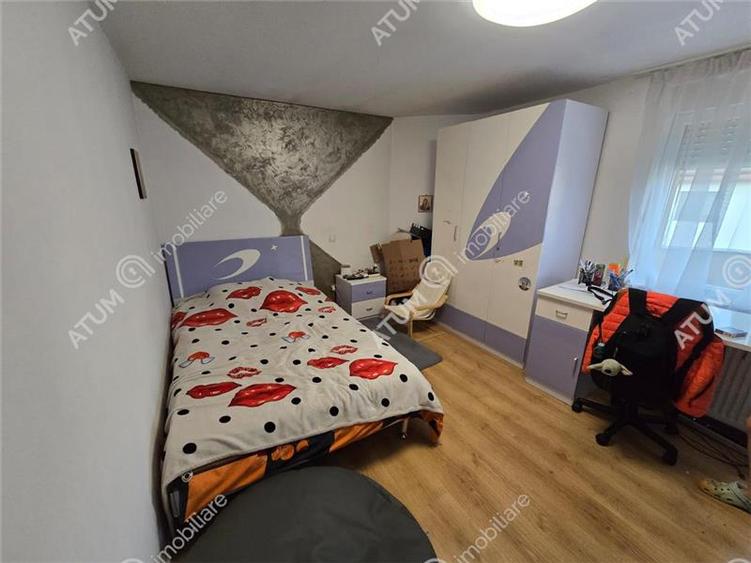 Casa individuala 8 camere 2 garaje 500 mp teren zona Selimbar - 8