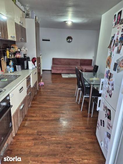 Apartament de vanzare in zona Parneava direct de la proprietar. - 1