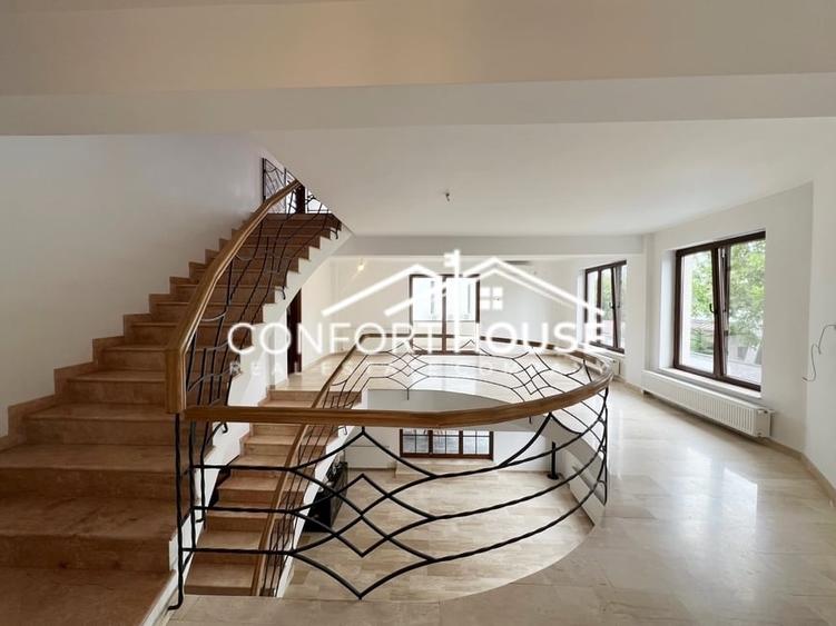 Vila P+E+M, locatie de exceptie, piscina, IANCU NICOLAE - 26