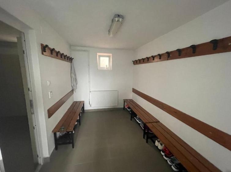 Baza sportiva, zona centrala Ștei, suprafata utila totala 1.646 mp, Bihor - 15