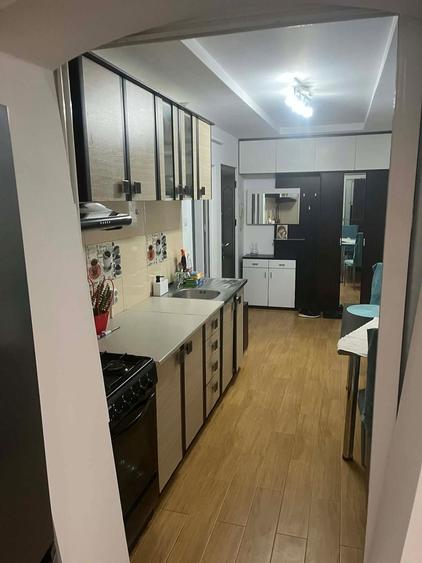 De inchiriat Apartament 2 camere, zona Liceul Economic - 2