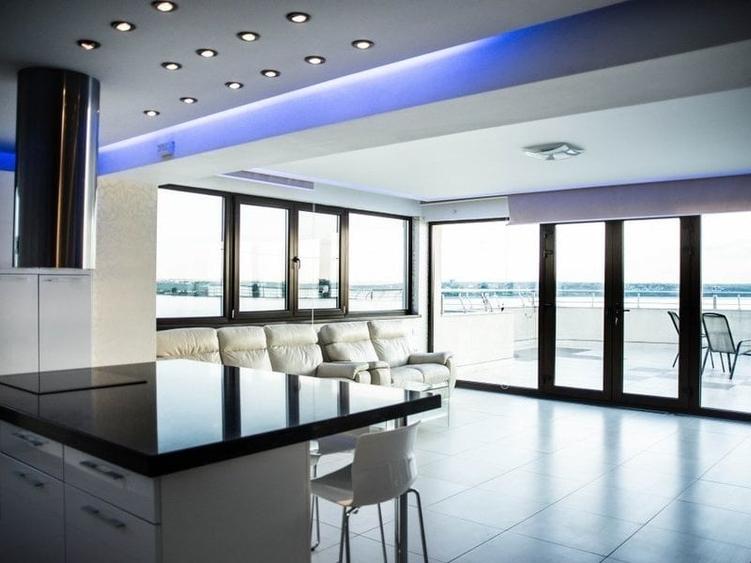 Mamaia - penthouse spectaculos cu vedere panoramica la mare si lac - 4