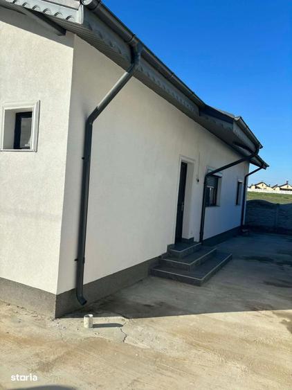 Casa practica si bine compartimentata, ideala pentru familie - 1