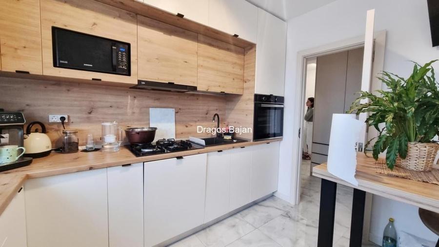 3 camere // decomandat // Renovat - 7