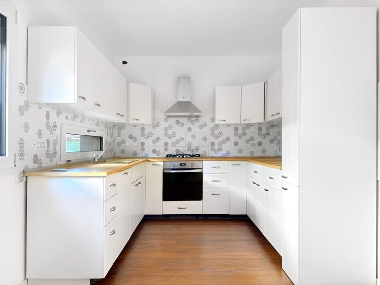 Duplex Despartit Total | 4 Cam | Dotari Premium-Semineu | Comision 0 - 8