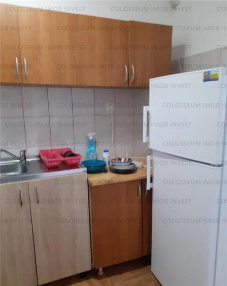 Camera de camin cu baie proprie - zona Tractorul - 1