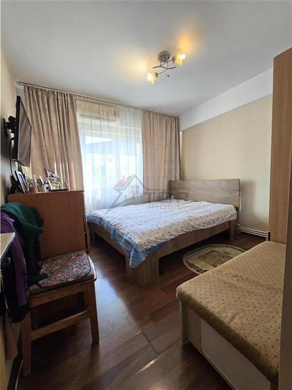 Mircea cel Batran - statia TAXI, 2 camere decomandat cu geam la baie - 3