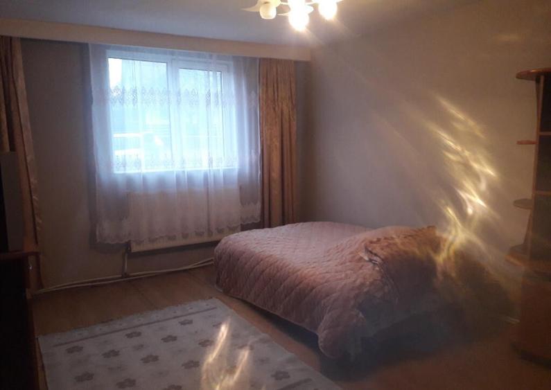 Casa / Vila ( D+P+E ) Zona Sfantu Ilie - Intrare - 4