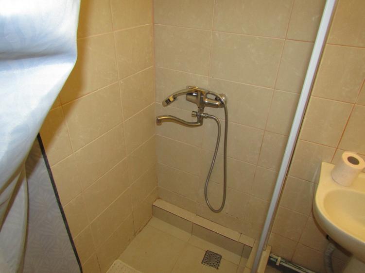 Apartament doua camere, semidecomandate, str. Aleea Petuniei, - 8