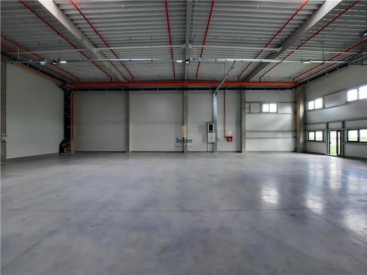 Spatiu Industrial - 900 mp - Productie - Depozitare - 21