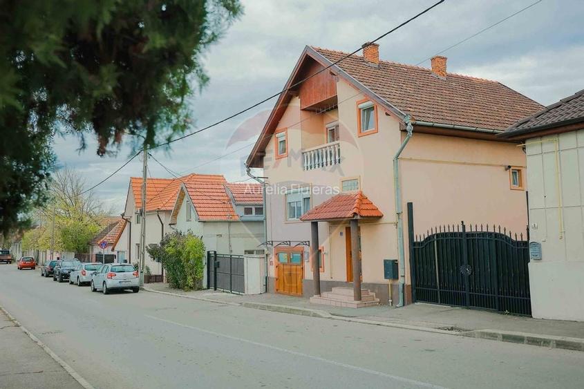Casa de vanzare in zona Calea Clujului, Str. Tileagdului