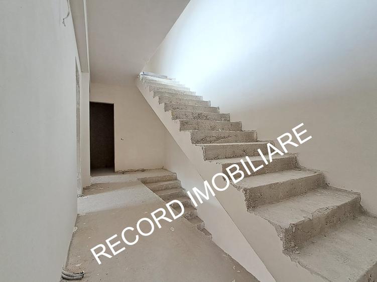 Casa semifinisata 150 mp, P+E+terasa circulabila 70 mp Floresti - 8