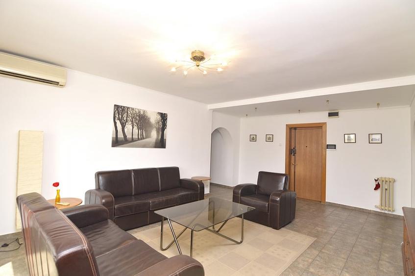 INCHIRIERE APARTAMENT 3 CAMERE UNIRII - FANTANI - 9