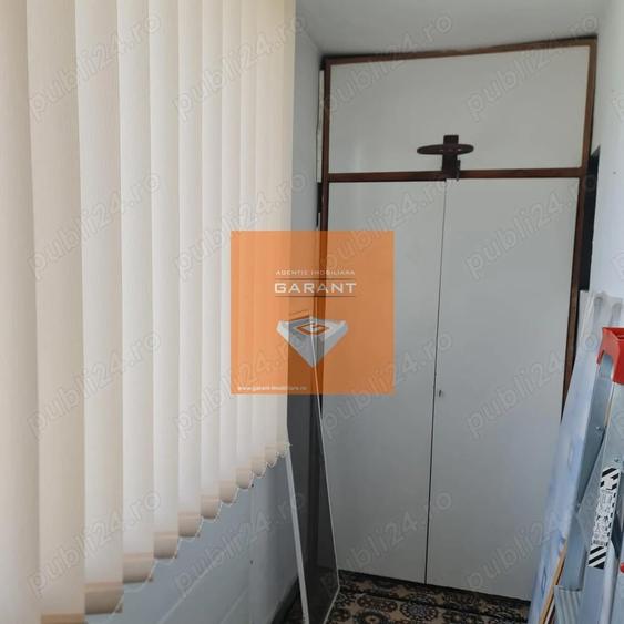 Apartament 2 camere, Calea Bucuresti, etaj 1,liber, 2 balcoane. - 2