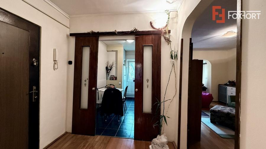 Apartament cu 4 camere, etaj 1 de inchiriat, zona Aradului - 18
