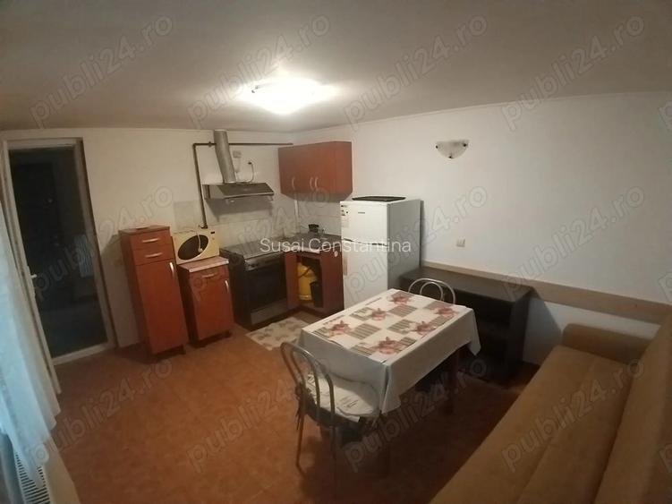 Proprietar, inchiriez studio ( 2 camere ) la curte Proprietar, inchiriez studio ( 2 camere ) la curte