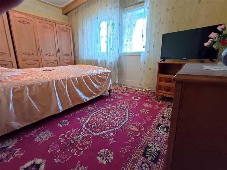 Apartament 3 Camere Decomandat - Blv Independenței- 550 euro - 5