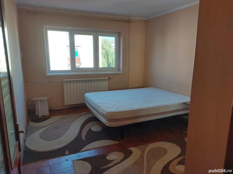 Apartament (43 mp. )2 camere decomandat (100m Gara Burdujeni) - 2