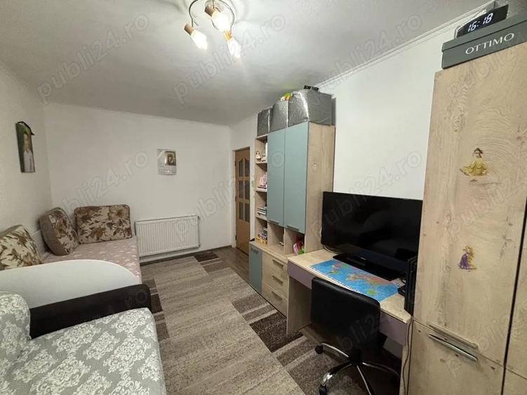 Vand apartament 2 camere - 2