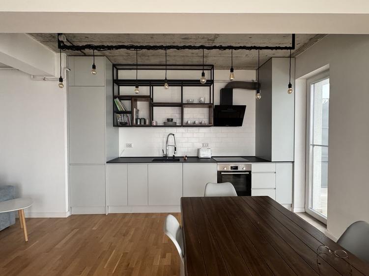 Penthouse 3 camere - complet mobilat - 2 locuri parcare - 6