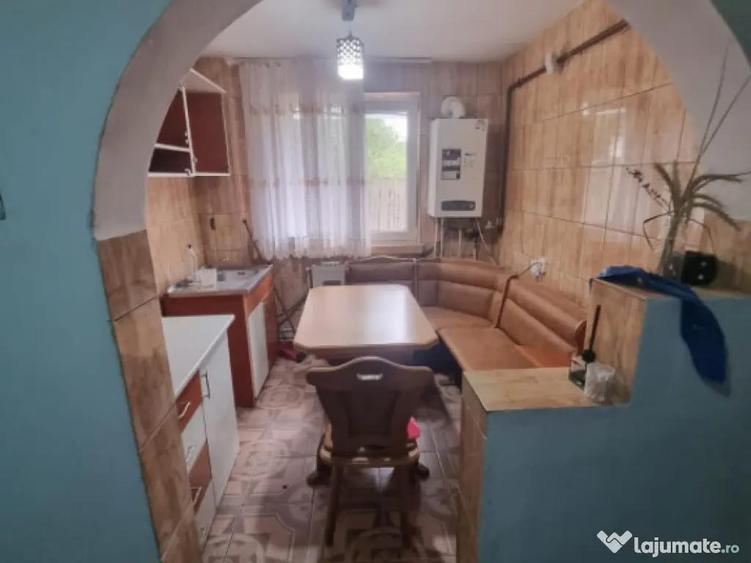 Apartament 2 camere ,50 mp, Filiasi - 3