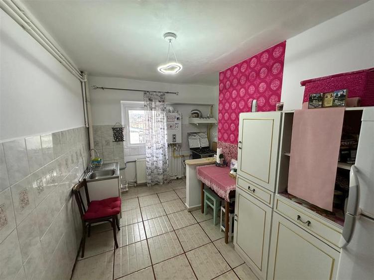 Apartament 97 mp, 4 camere decomandat, CUG-Selgros - 164.500 EUR - 10