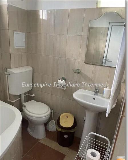 De inchiriat vila cu 7 camere, zona Mamaia Nord - 3