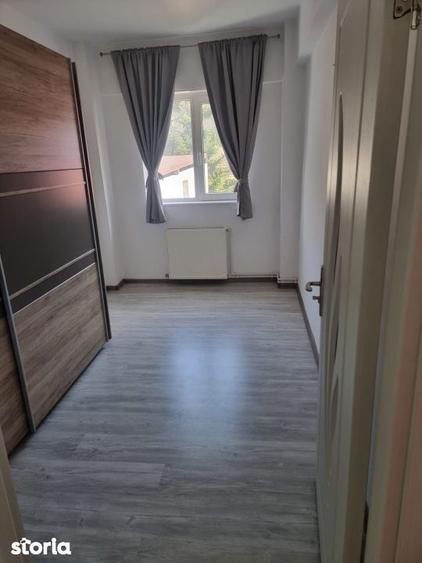 Apartament 3 camere de vanzare Azuga, centru| 55 mp | 70.000 - 5
