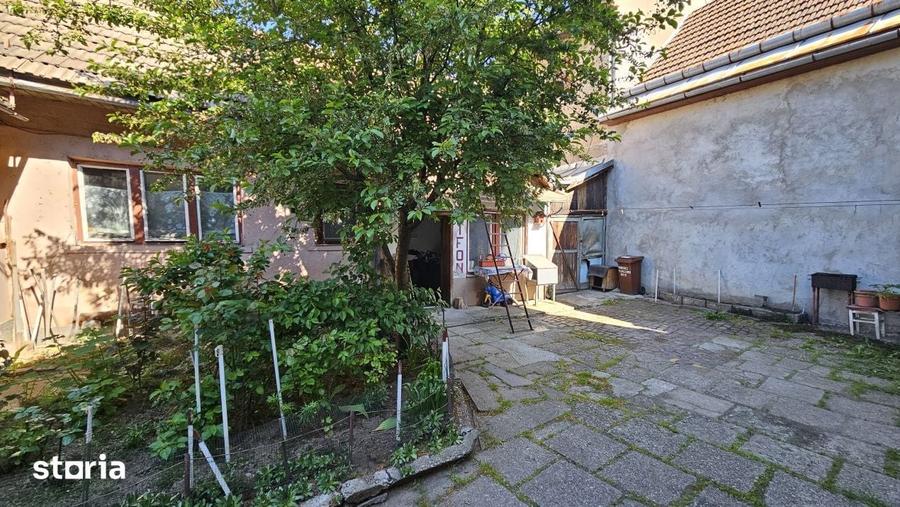 Casă cu 2 camere cu Teren 202 Mp în Orașul Vechi