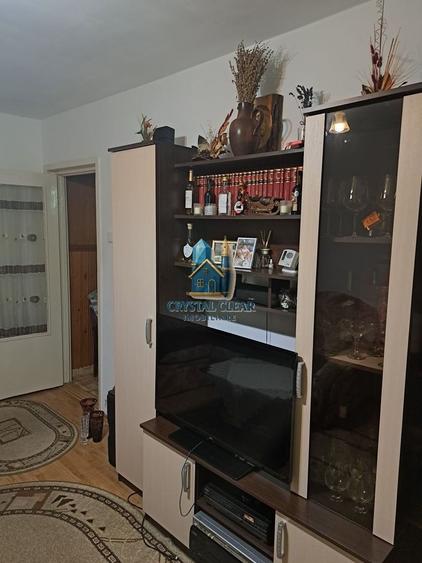 Apartament 3 camere - cartierul Dâmbu Pietros - 4
