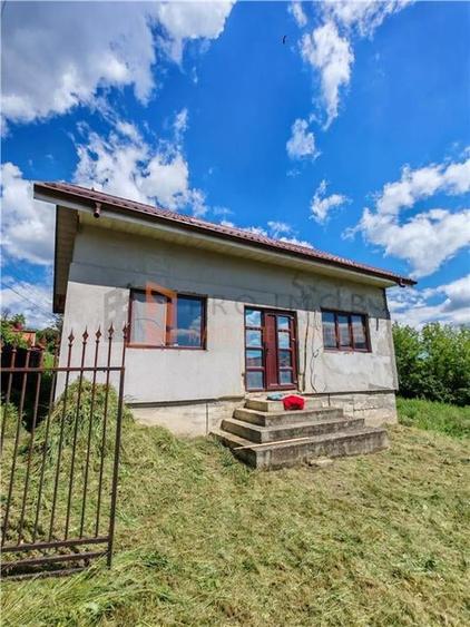 Casa + teren intravilan zona Joseni, Berca - 1