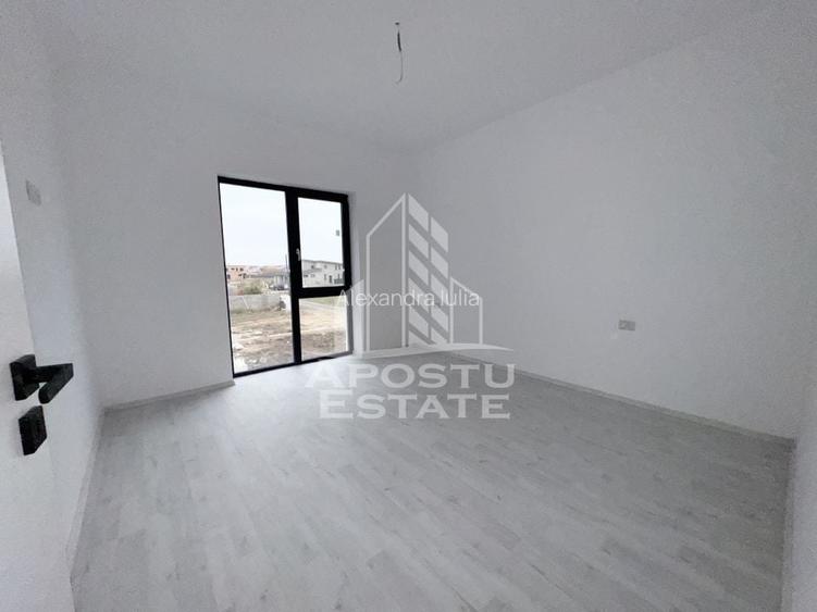 Apartament cu 2 camere spatios, decomandat cu 53 mp utili la etajul 1