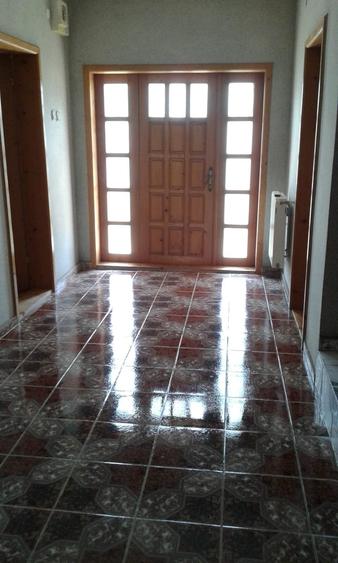 Casa cu etaj de 300mp la cheie la Vorniceni - 1