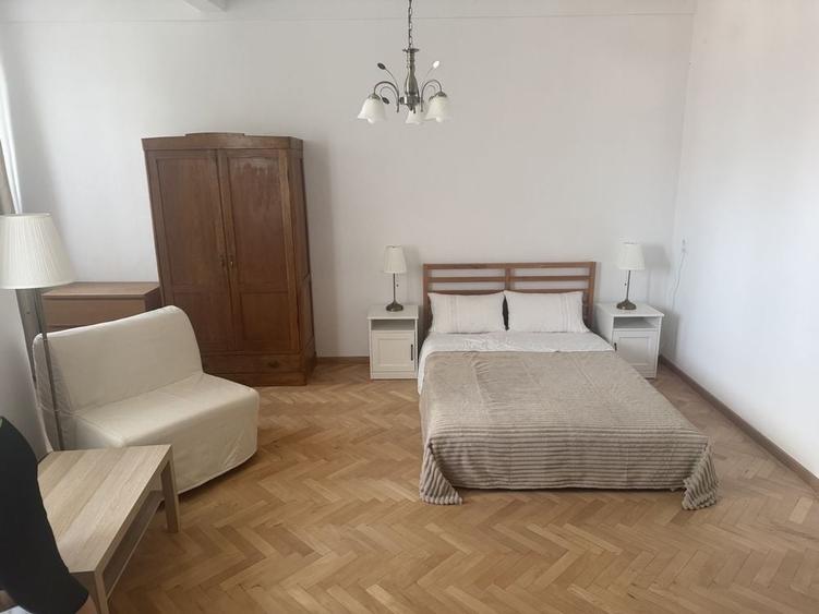 Apartament cu 3 camere în Grivița