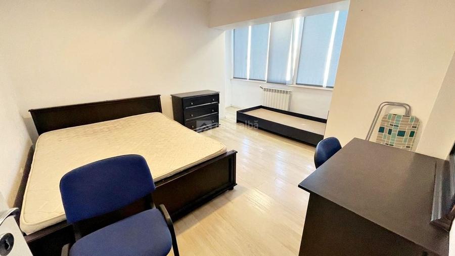 Independentei - vis-a-vis UMF, 3 camere mobilat si utilat - 6