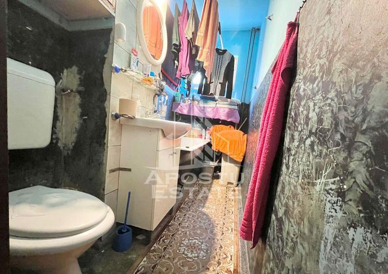 Apartament cu 3 camere, semidecomandat, etaj intermediar,... - 2