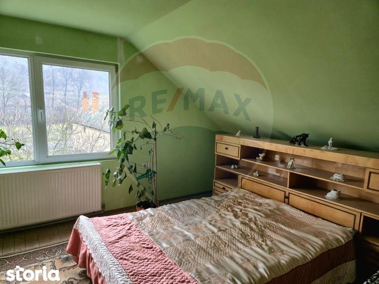 Casa / Vila cu 7 camere de vanzare - 6