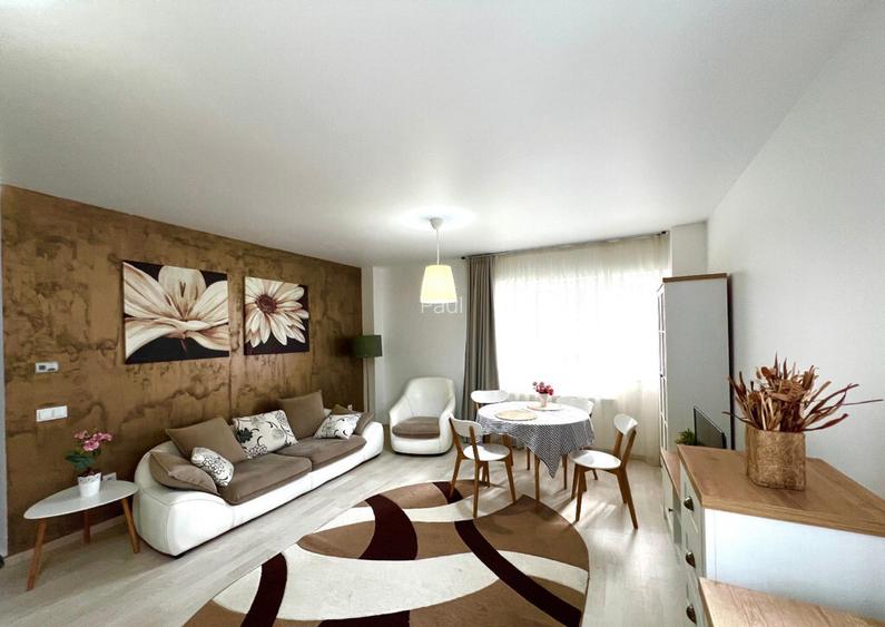3 camere Maurer Coresi, Decomandat, Boxa + Parcare extra 3 camere Maurer Coresi, Decomandat, Boxa + Parcare extra
