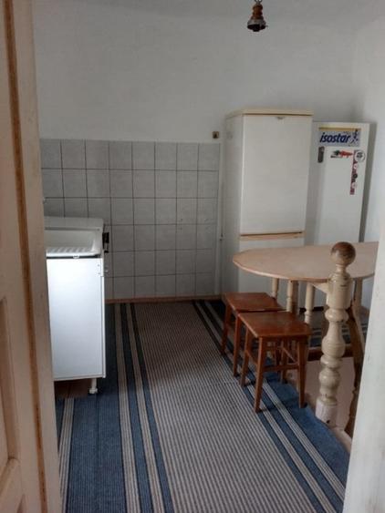 Casa caramida, cu curte, zona centru - 5