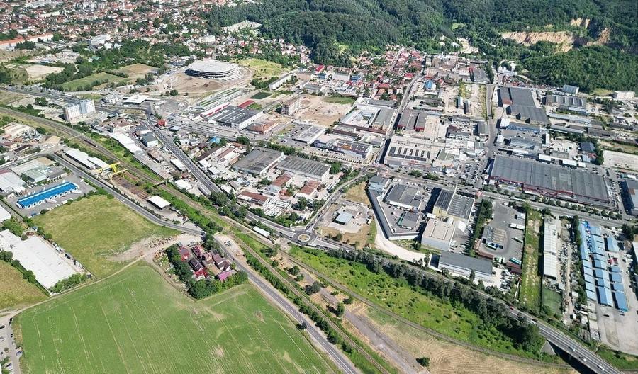 Teren intravilan cu PUZ - 1