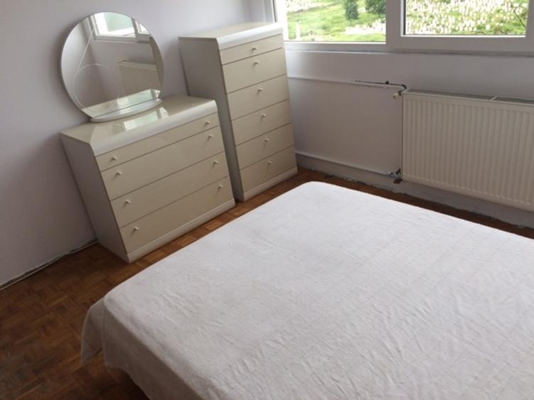 Proprietar Metrou Eroii Revolutie - 10m , 2 cam, mobilat , utilat , decomandat, - 3