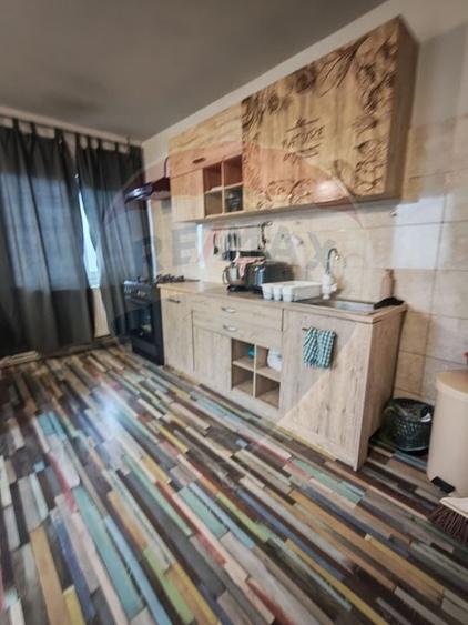 P+E+M cu 13 camere, Bariera Valcii in proximitatea Spitalului Regional - 5