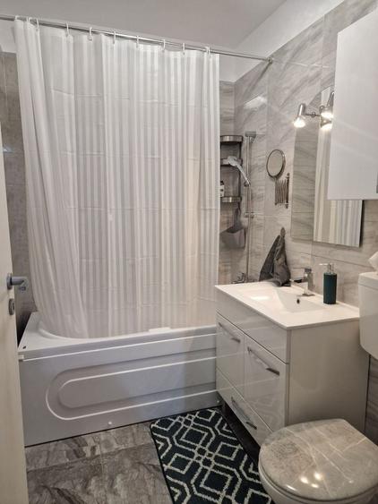 Apartament 2 camere de închiriat Apărătorii Patriei - 7