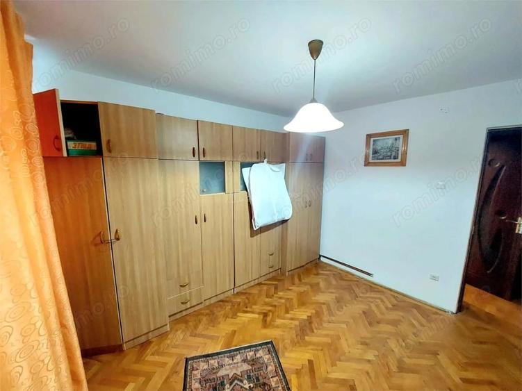 4 camere, 80 mp , etaj 4, zona Balcescu, Aleea Parcului - 11